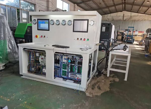 双系统油缸试验台